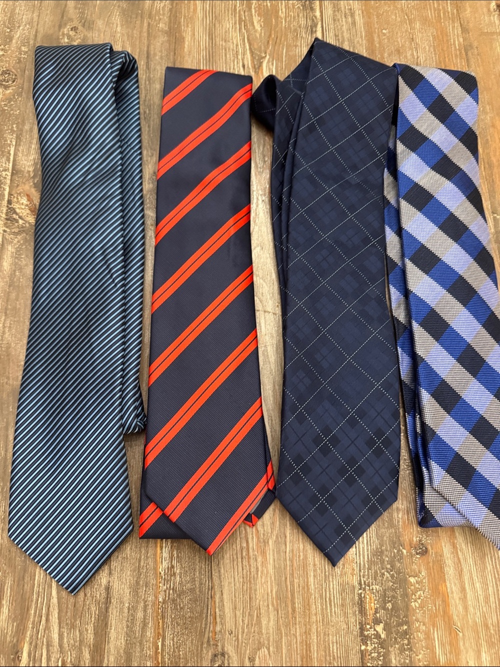Classic Navy and Red Striped Men's Neck Tie - Brand Unspecified